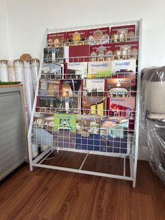 Roller blind, carpet tiles and carpet rolls Collection item 3