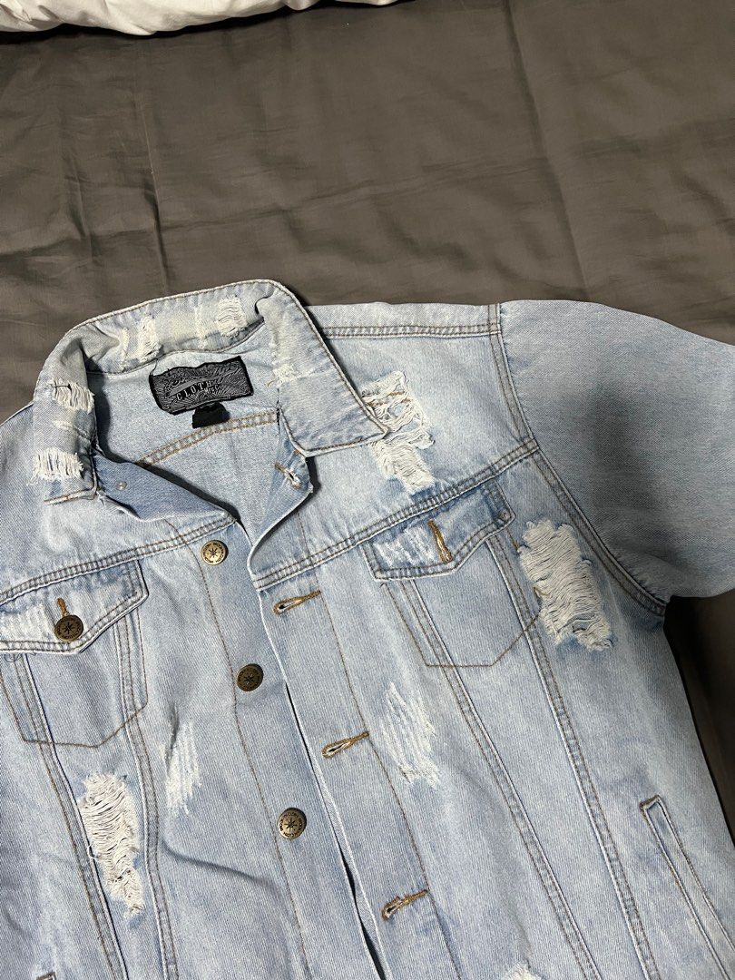 Brooklyn Cloth MFG CO. Distressed Denim Jacket Light Blue (Category: Coats, Jackets and Outerwear) located in Marikina City. Submitted by pepitsells (Listing ID 1383029499, Image 1). Description: superb condition! 26Lx23W great for layering with pockets inside jacket US Brand pm for detailed pics and dimes rfs: not being used anymore MOP: Gcash.