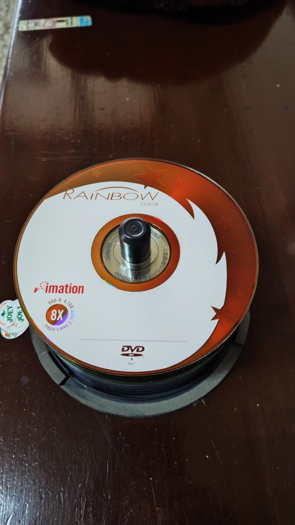 由 nforce100 (刊登 ID 1382961826，圖片 2) 提交，位於 台南市 (Tainan) 的 CD,DVD空白燒錄片 (類別：硬碟及儲存裝置)，說明：混雜一些品牌，就不一一說明了 都是CD. DVD 空白燒錄片 還有CD和DVD RW可複寫片一些。