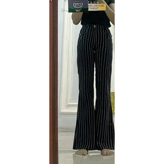 (Kategori: ) berada di . Dikirim oleh thriftkuyy (ID iklan 1383035132, Gambar 1). Deskripsi: .