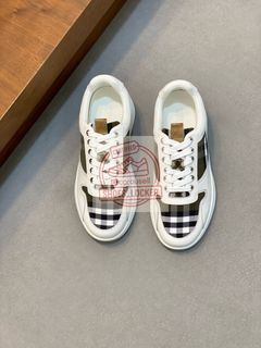 (Category: ) located in . Submitted by shoes.locker (Listing ID 1382979938, Image 1). Description: .