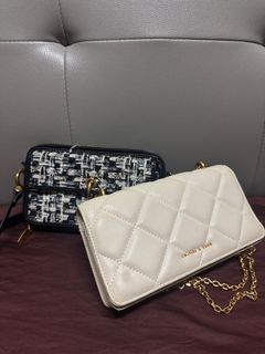 Charles & Keith Chain Bag (Cream)64200587266818110