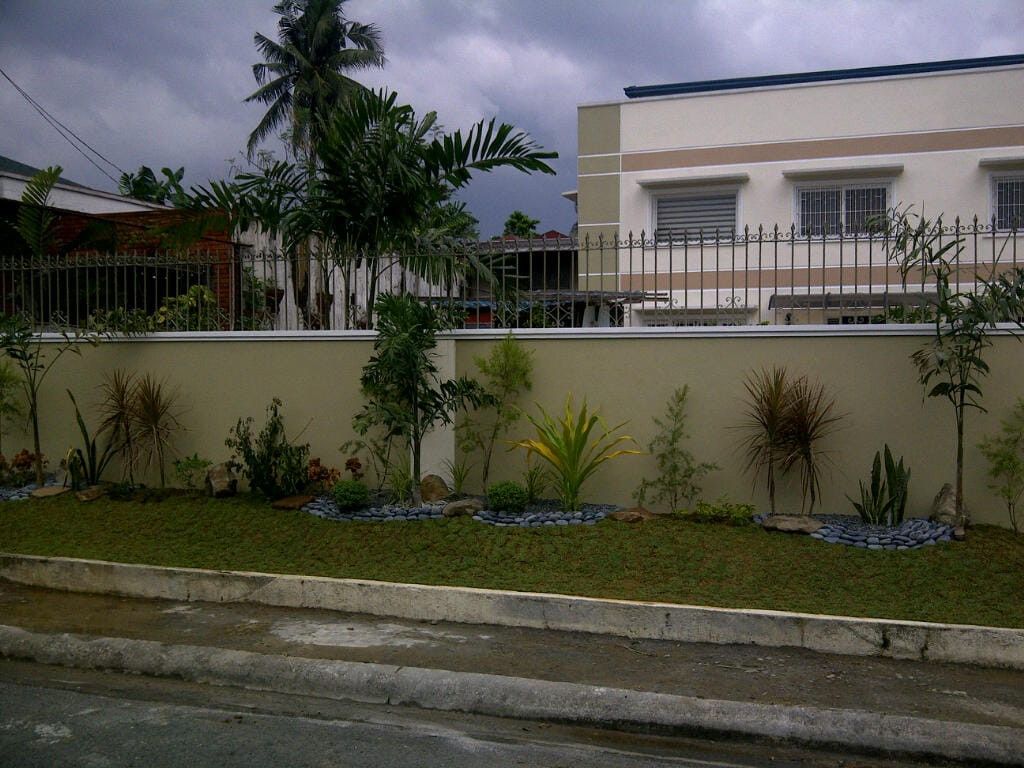 Congressional Village (Category: House & Lot) located in Quezon City. Submitted by bengco99 (Listing ID 1382939530, Image 1). Description: Selling for 55 million lot area 420 square floor area 300 square more or less . old house quiet, with trees n fruits line langka, plants please contact Beng for viewing at 0916-638-4533 0998-367-9008.
