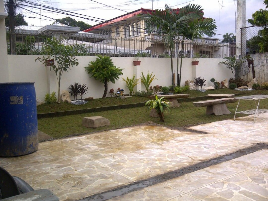 Congressional Village (Category: House & Lot) located in Quezon City. Submitted by bengco99 (Listing ID 1382939530, Image 3). Description: Selling for 55 million lot area 420 square floor area 300 square more or less . old house quiet, with trees n fruits line langka, plants please contact Beng for viewing at 0916-638-4533 0998-367-9008.