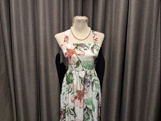 (Category: ) located in . Submitted by kachingclothes (Listing ID 1383071522, Image 1). Description: .