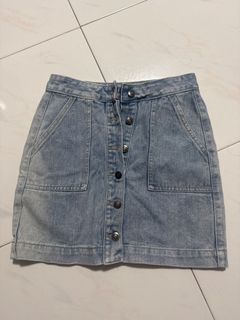 (Category: ) located in . Submitted by cheapybuyz (Listing ID 1383013848, Image 1). Description: .