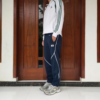 (Kategori: ) berada di . Dikirim oleh thriftshopmu.co (ID iklan 1383038099, Gambar 1). Deskripsi: .