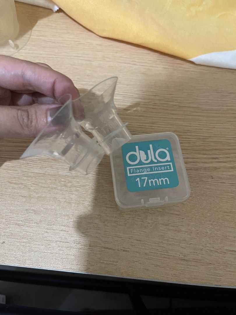 Dula flange insert 17mm (Category: Breastfeeding & Bottle Feeding) located in Manila. Submitted by tomtomsworld (Listing ID 1383018887, Image 3). Description: .