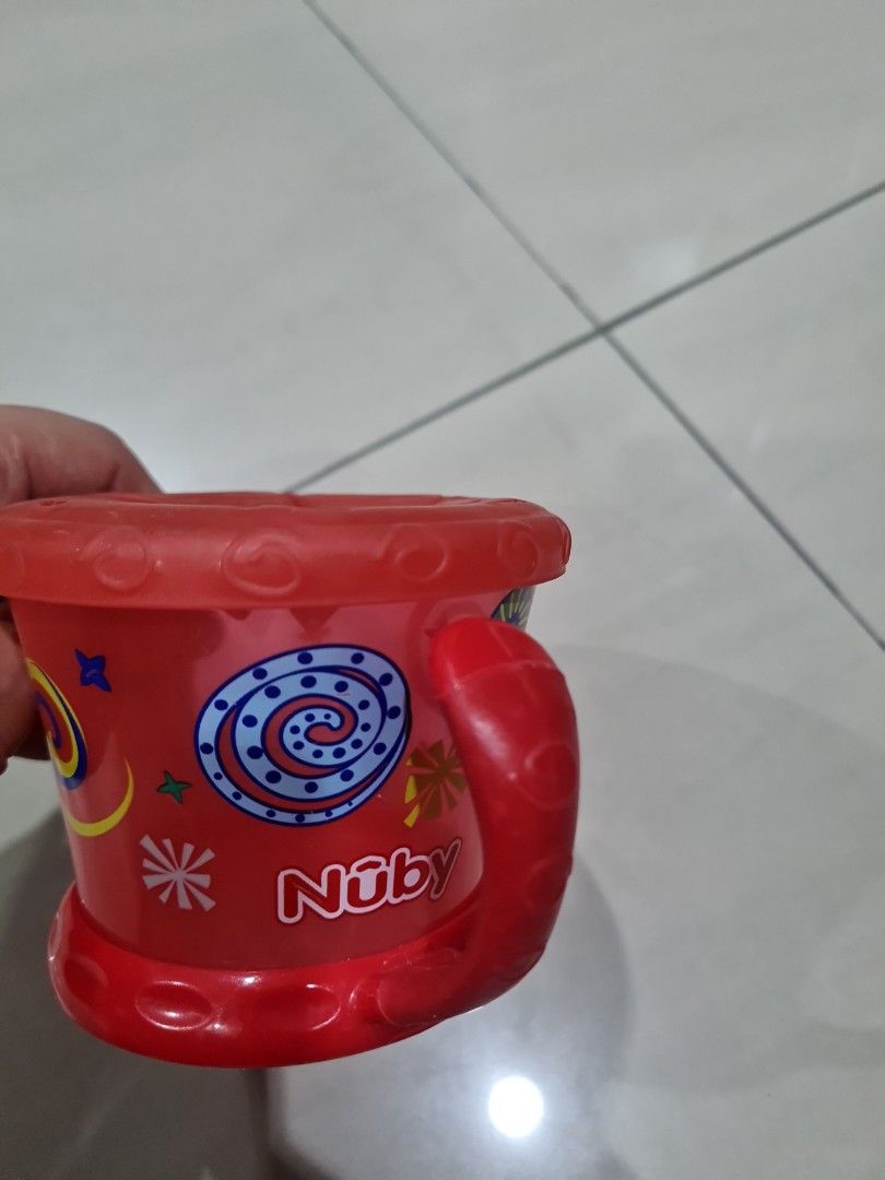 Eating cup (Category: Weaning & Toddler Feeding) located in Batu Caves. Submitted by tina092195 (Listing ID 1382932571, Image 1). Description: .