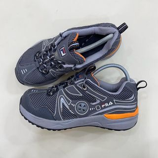 (Kategori: ) berada di . Dikirim oleh legalizesneakers (ID iklan 1383003796, Gambar 1). Deskripsi: .