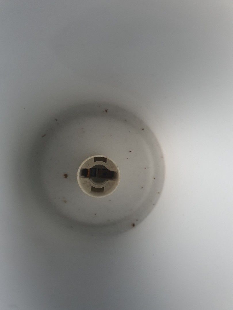 Glass touch lamp 220v without lamp (Category: Lighting) located in Pasig City. Submitted by edrell (Listing ID 1382889855, Image 2). Description: - working but needs lamp. - 220v - type of lamp needed - Edison lamp max. 40W.