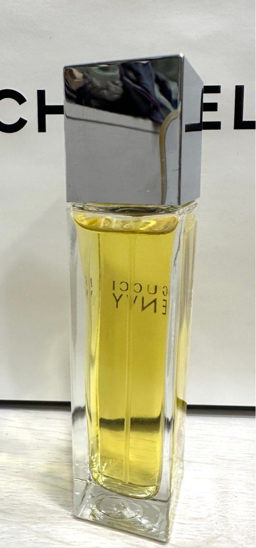 由 huhuphoebe22722 (刊登 ID 1383028997，圖片 3) 提交，位於 台北市 (Taipei) 的 正品絕版Gucci Envy嫉妒淡香水30ml日本標 (類別：香水、體香劑)，說明：全新，絕版香水喔！。