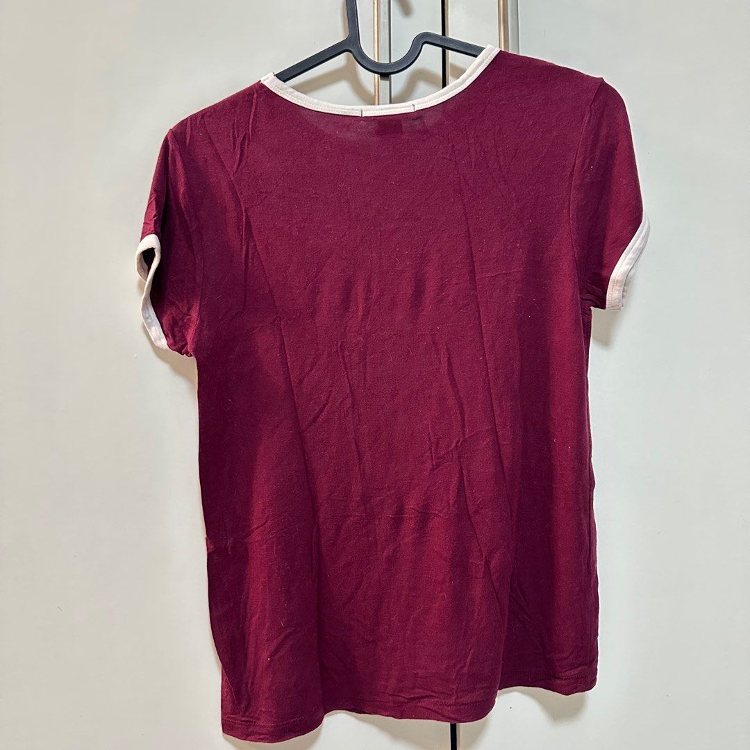 H&M tshirt (Category: Shirts) located in Antipolo. Submitted by woozisruby (Listing ID 1383008884, Image 2). Description: Need washing since matagal na tambak.