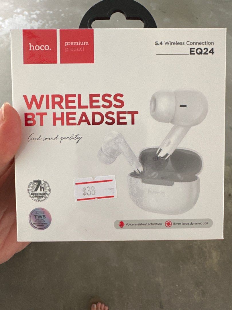 Hoco EQ24 Wireless Bluetooth Headset63858159742851112