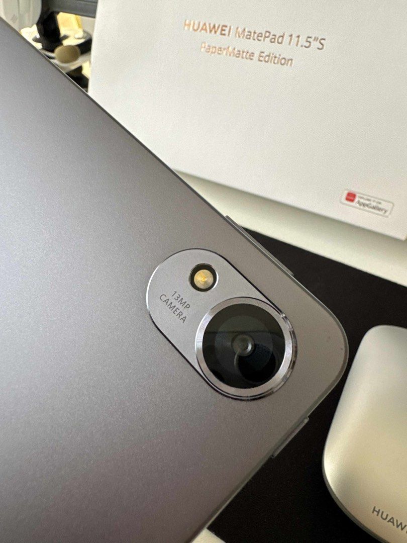 HUAWEI MatePad 11.5”S (PaperMatte Edition) (Category: Android) located in Las Pinas. Submitted by rei.archvd (Listing ID 1382974344, Image 3). Description: For sale almost brandnew 5 months old: HUAWEI MatePad 11.5”S (PaperMatte Edition) Inclusions: • Tablet • Magnetic keyboard • M-pencil • Bluetooth mouse • Charger • Complete with box and receipt RFS: need funds for cellphone SELLING PRICE: Php 20,000 (negotiable).
