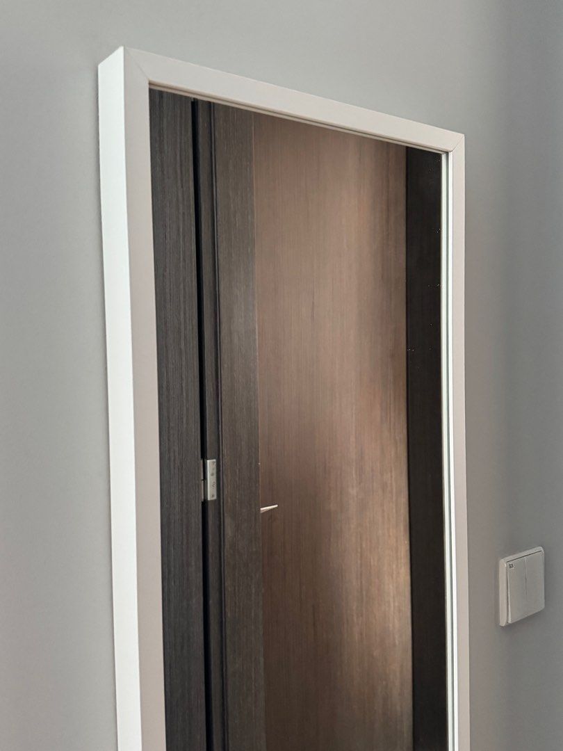 IKEA full length mirror65075097605249111