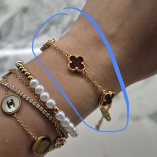 (Category: ) located in . Submitted by styledesire (Listing ID 1382955339, Image 1). Description: .