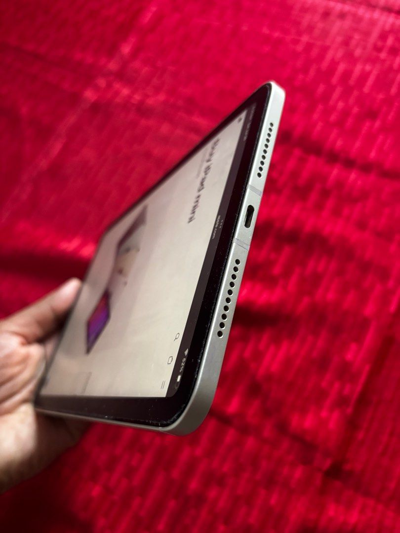 iPad Mini 6th Gen 64gb (WiFi + Cellular version) (Category: iPad) located in Pasig City. Submitted by cleverocean_564e55 (Listing ID 1382878434, Image 3). Description: Lightly used iPad Mini. Selling to buy regular iPad for my daughter for school. With case and screen protector.