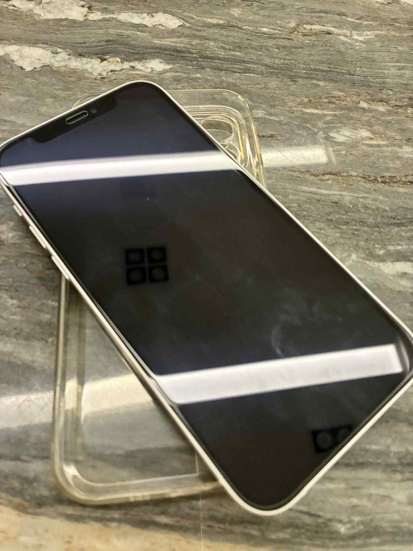 由 choyoo (刊登 ID 1380195064，圖片 3) 提交，位於 高雄市 (Kaohsiung) 的 iphone12 128g 白 女用機 全機無傷 附贈 全新 保護貼 保護殼 (類別：iPhone 12 系列)，說明：【售】:iphone12 【容量】:128g 【顏色】:白 【價格】:6300 【狀態】: 女用機、平常只會滑社群拍照 電池健康度76%、全機無傷 【保固】:已過保 【配件】:原盒齊全+附贈全新保貼、保護殼 【地點】:高雄可面交（當場轉帳） 【備註】:無送修紀錄、功能全正常。