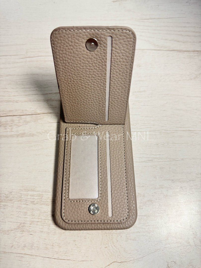 Iphone 14 Pro Max Case | Leather | Card Slot (Category: Cases & Sleeves) located in Pasig City. Submitted by grabwearmnl (Listing ID 1382950196, Image 2). Description: DECLUTTERING ✨ * Iphone 14 Pro Max Case * Used but not abused * Actual photos posted 🚛 Same day delivery via Lalamove 🚛 2-3 days via J&T 📍Santolan, Pasig City.