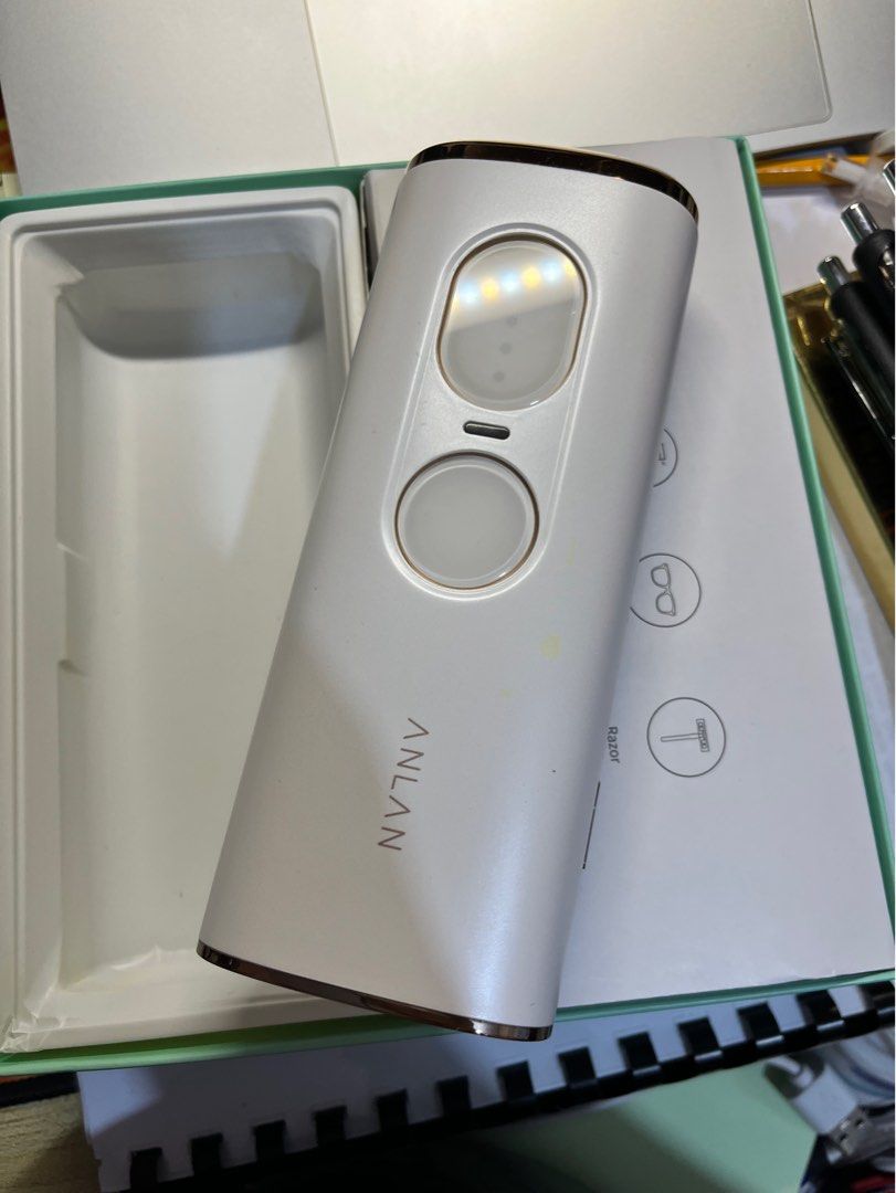 IPL Hair Removal Device (Category: Hair Removal) located in Bacoor. Submitted by _xyingyang (Listing ID 1383057580, Image 2). Description: Anlan IPL Hair removal device Bought for 2k Used like 10x only All Accessories included with box Read instructions before using Rfs: Decluttering .