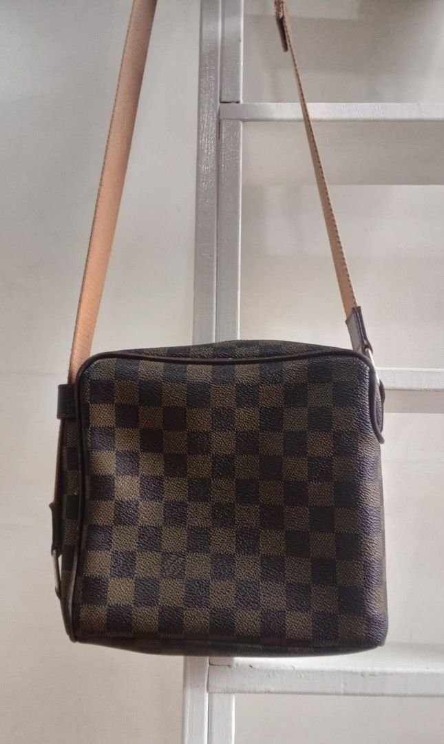 Japan Loius Vuitton Men sling bag (Category: Luxury Bags & Wallets) located in Quezon City. Submitted by beccathrift (Listing ID 1382910128, Image 3). Description: Lv sling bag Japan Sourced 7/10 Condition Can pick up or lalamove Payment either Gcash to Metrobank or COD We do ship Nationwide via J&T Courier Dm me for inquiry.