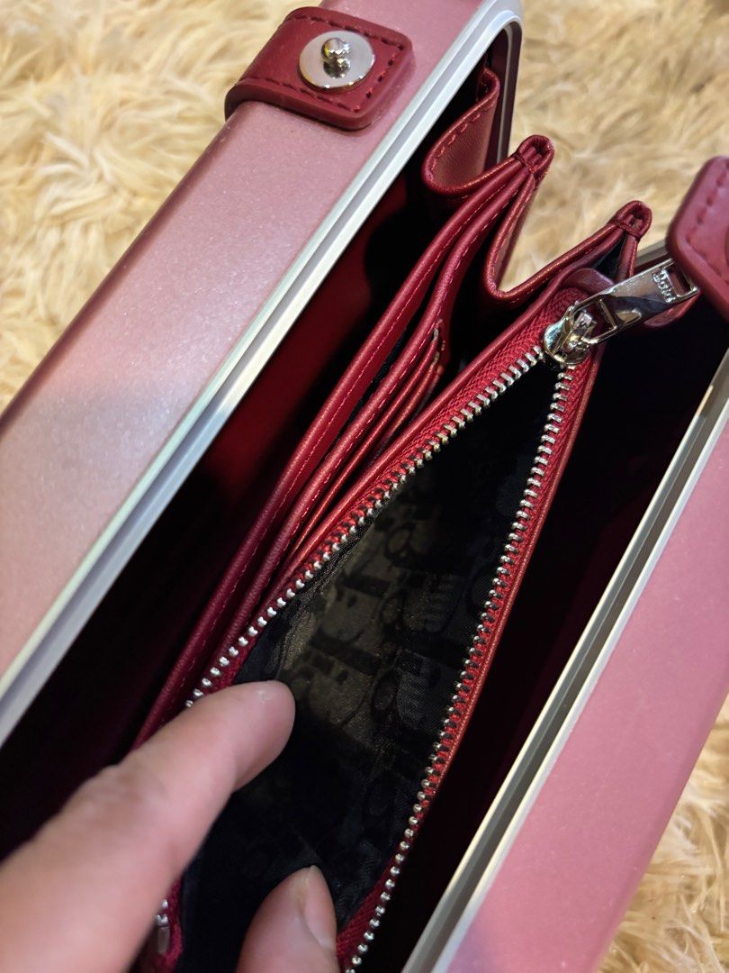 JP Dior Rimowa (Category: Luxury Bags & Wallets) located in Cebu City. Submitted by day.98 (Listing ID 1382887682, Image 3). Description: selected from japan surplus pure aluminum complete inclusion coded no flaws.
