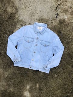 (Category: ) located in . Submitted by alternative_thrift9 (Listing ID 1382926095, Image 1). Description: .