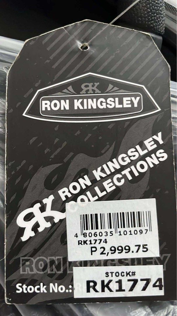 Kids Stroller Bag (Ron Kingsley) (Category: Strollers) located in Manila. Submitted by mvcoaalvar13043 (Listing ID 1382887334, Image 1). Description: New stroller bag for school. Hindi po nagamit. Nakaplastic lang po.