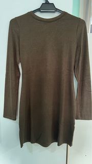 (Kategori: ) berada di . Dikirim oleh lilininiscloset (ID iklan 1383019470, Gambar 1). Deskripsi: .