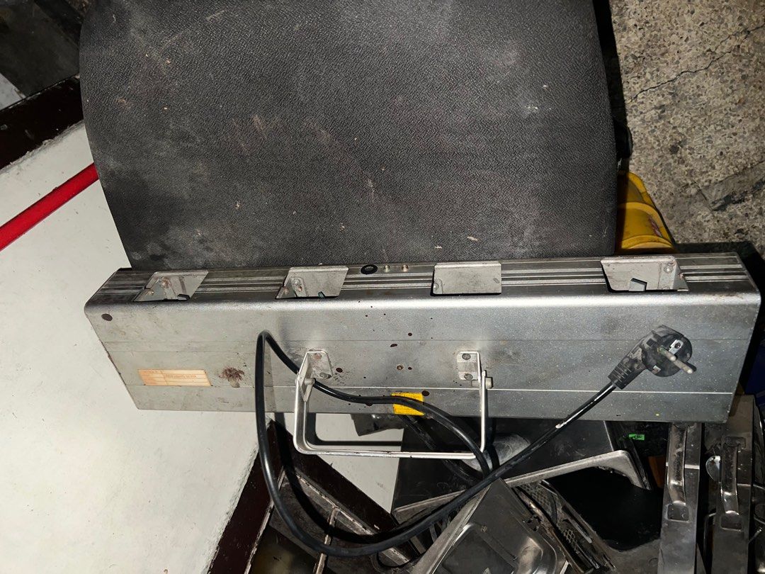 Laser Stage Lights (Working) (Category: Lighting & Studio Equipment) located in Quezon City. Submitted by chloe_declutter (Listing ID 1382966856, Image 1). Description: Tested and working Green laser working Other 3 colors need to adjust mirror before using Pickup P.Tuazon.