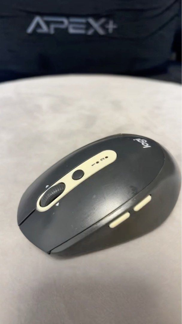 Logitech Wireless Mouse - Multi-Device Support