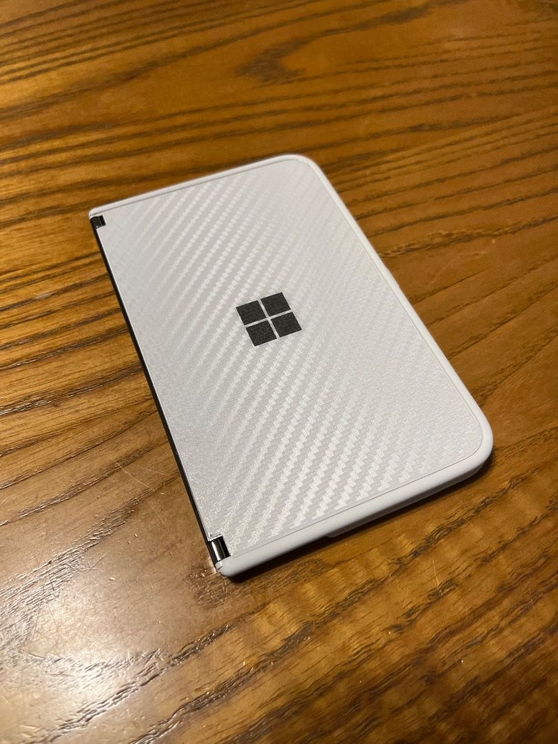 由 yunchiuli14883 (刊登 ID 1383030793，圖片 3) 提交，位於 台北市 (Taipei) 的 Microsoft surface duo (類別：Android 安卓其他)，說明：128gb AT&T 已解鎖。有貼保護貼，螢幕保護貼，9成5新。