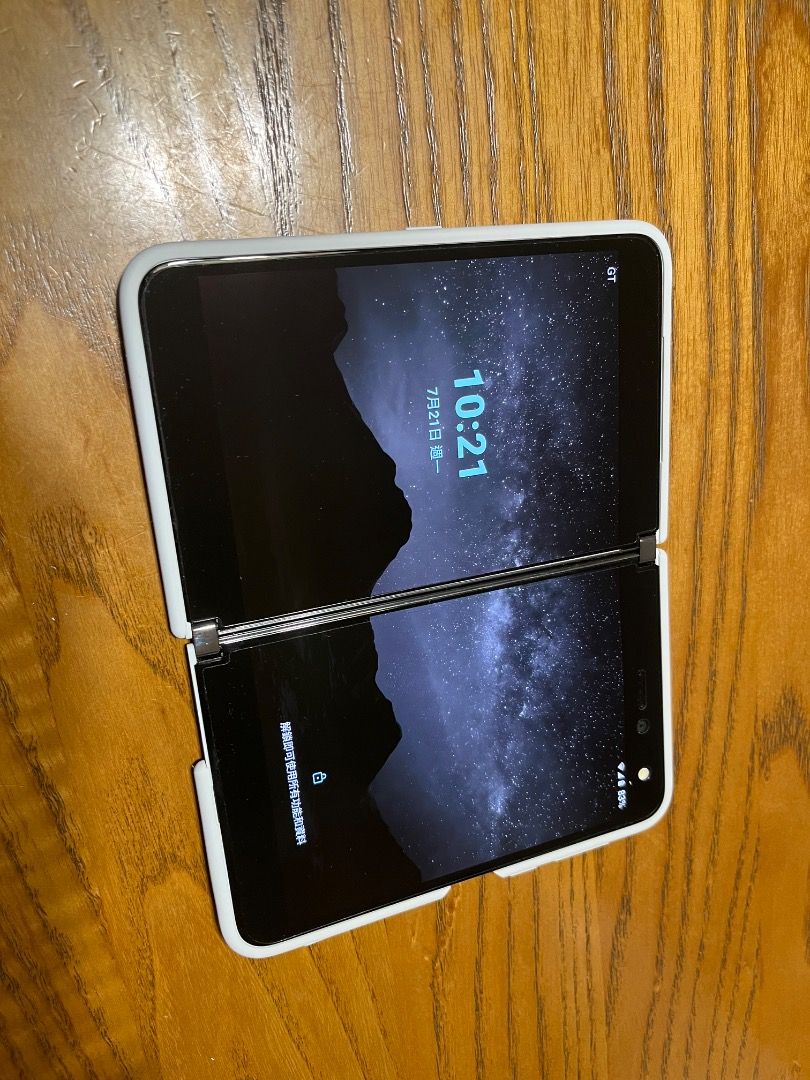 由 yunchiuli14883 (刊登 ID 1383030793，圖片 2) 提交，位於 台北市 (Taipei) 的 Microsoft surface duo (類別：Android 安卓其他)，說明：128gb AT&T 已解鎖。有貼保護貼，螢幕保護貼，9成5新。