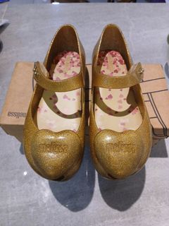 (Category: ) located in . Submitted by ceo_wardrobe (Listing ID 1383037669, Image 1). Description: .