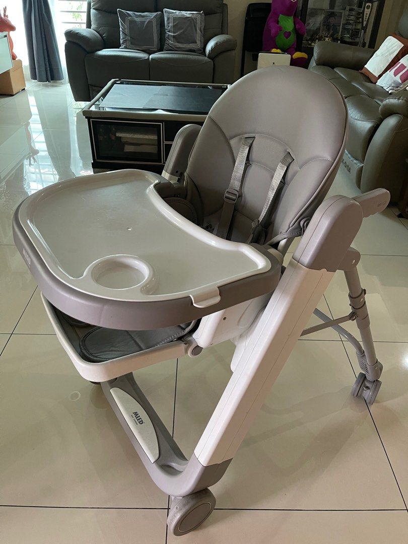 MLED 2 in 1 Multi Functional Baby Carriage (Category: Kids' Tables & Chairs) located in Klang. Submitted by skyactiv (Listing ID 1382972914, Image 1). Description: Portable High Chair & Stroller Mobile Highchair - Deal with Cod only.