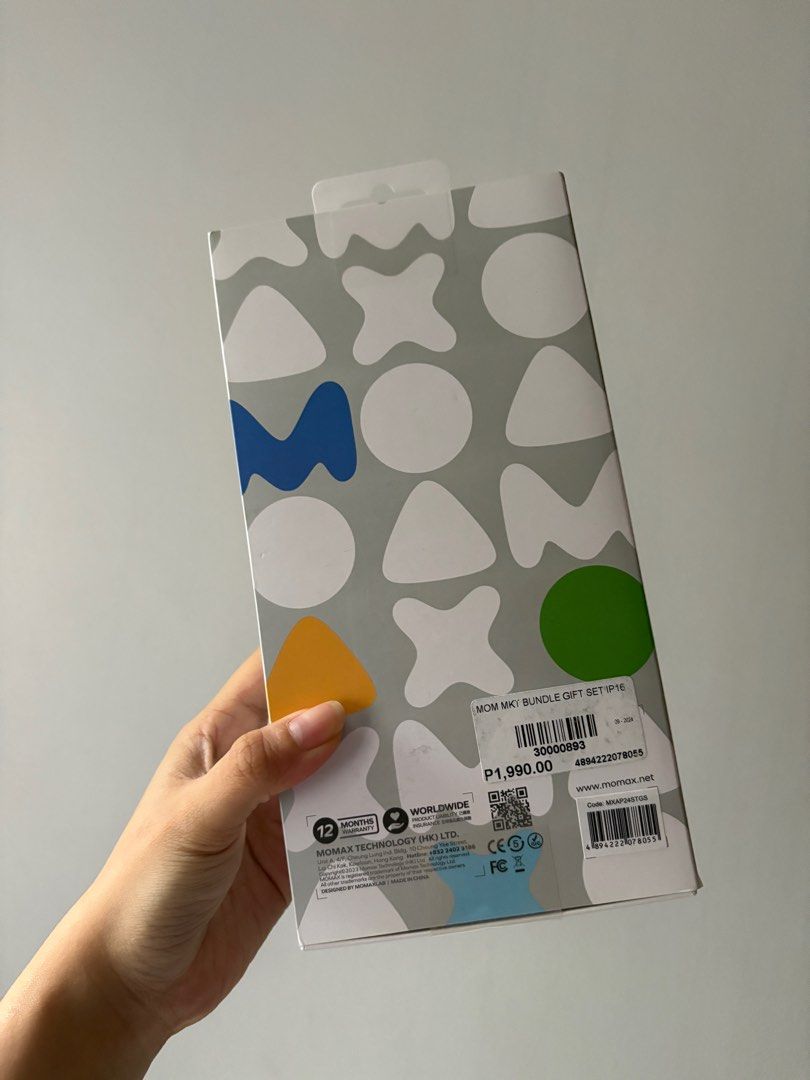 Momax Gift Set for iPhone 16 (Category: Cases & Sleeves) located in Quezon City. Submitted by tinelli (Listing ID 1382934521, Image 2). Description: Sealed momax gift set for iphone 16. Includes the following: - Magnetic Case - Screen Protector - Tempered Glass Lens Protector .