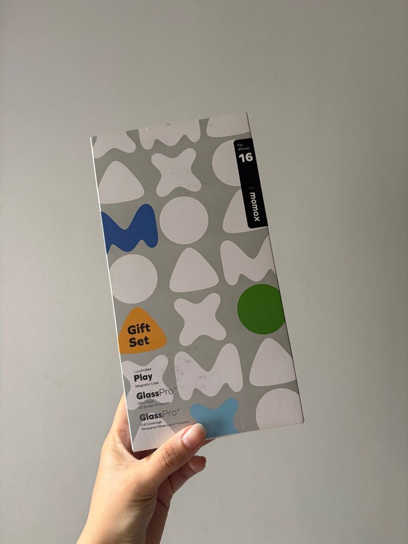 Momax Gift Set for iPhone 16 (Category: Cases & Sleeves) located in Quezon City. Submitted by tinelli (Listing ID 1382934521, Image 1). Description: Sealed momax gift set for iphone 16. Includes the following: - Magnetic Case - Screen Protector - Tempered Glass Lens Protector .