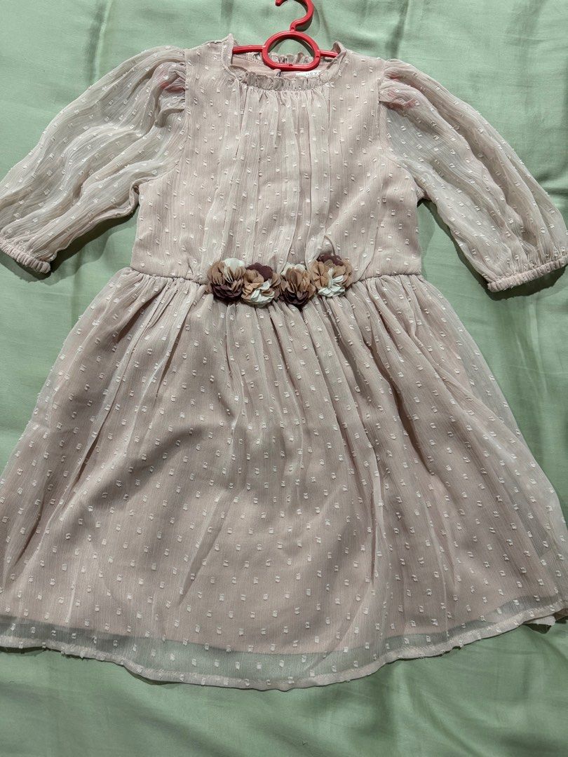 Next (Category: Babies & Kids Fashion) located in Sepang. Submitted by balkis.zaidin (Listing ID 1382992243, Image 1). Description: Size 5y .
