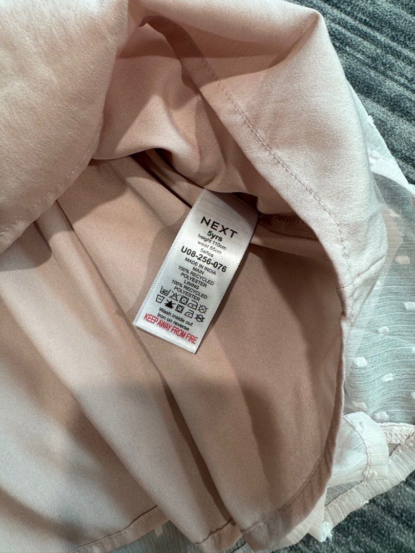 Next (Category: Babies & Kids Fashion) located in Sepang. Submitted by balkis.zaidin (Listing ID 1382992243, Image 2). Description: Size 5y .