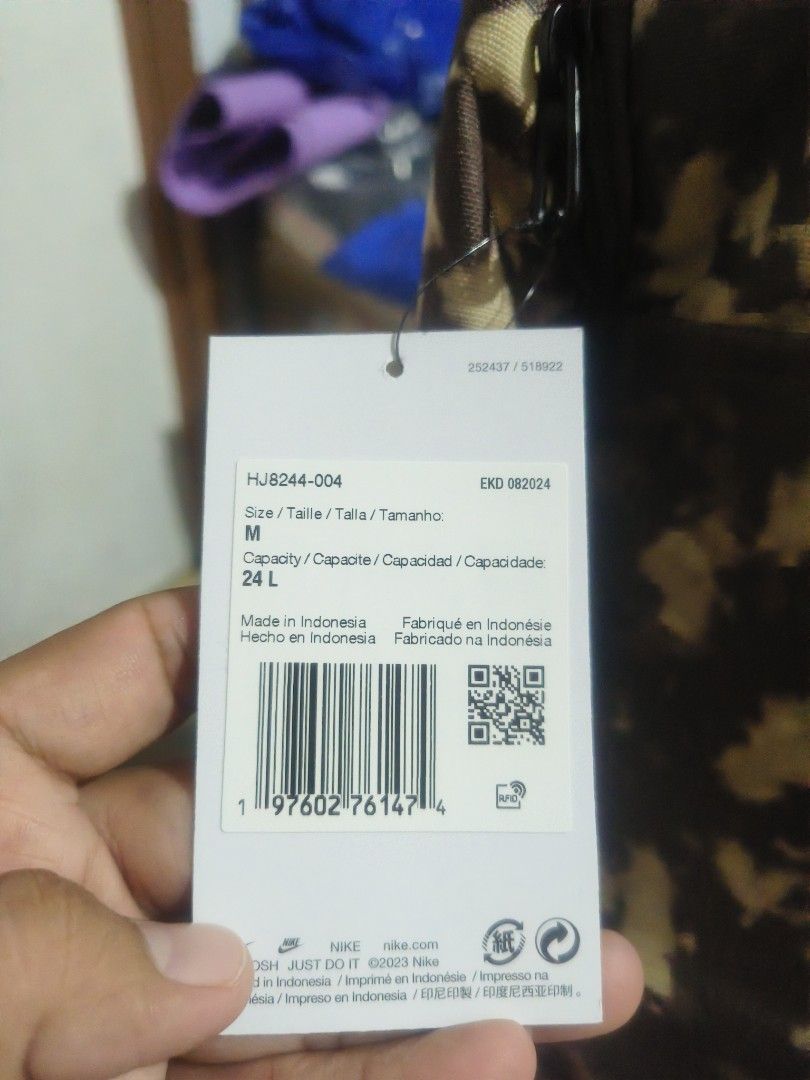 Nike ironstone bagpack 24L (Category: Backpacks) located in Manila. Submitted by basiclang (Listing ID 1382975058, Image 2). Description: Nike ironstone bagpack 24L brandnew legit SRP 1950 below srp 1199.