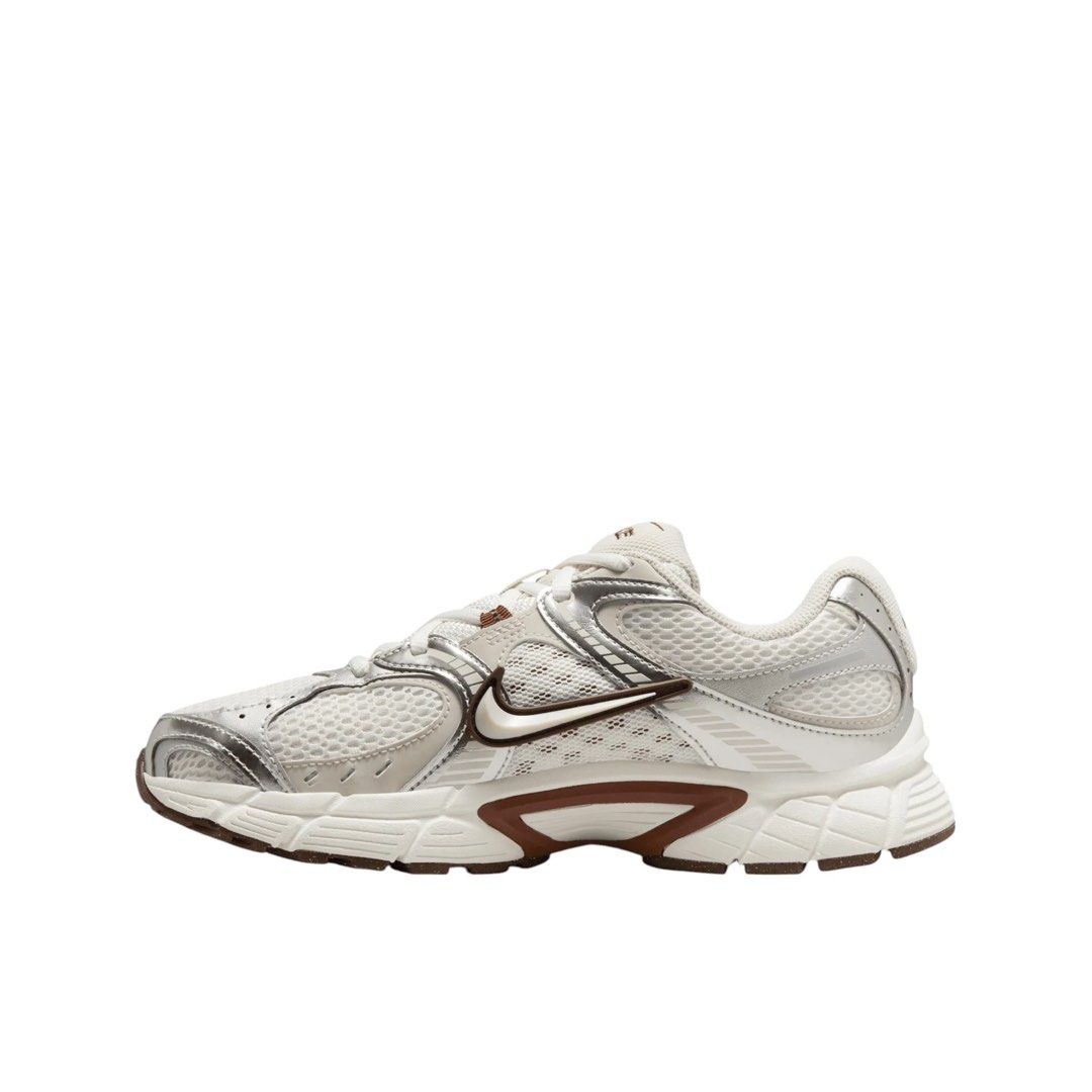 Nike V5 RNR (Category: Sneakers) located in Taytay. Submitted by alphadite (Listing ID 1382970939, Image 3). Description: Got this at ABC Mart in Japan last May 2025 Comes with original box (can look for the receipt and paper bag) Impulse buy and not using it so will rather sell This pair of sneakers is now gaining traction and hype; be one of the first ones to own one in the Philippines hehe Size US 5.5 (please see photo for more sizing details)