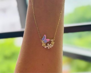 (Category: ) located in . Submitted by jewelryave_sg (Listing ID 1382907154, Image 1). Description: .