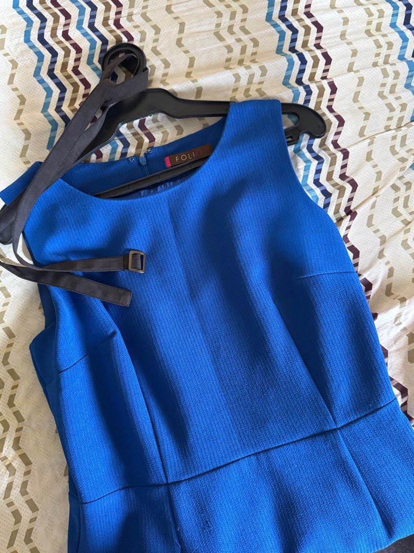 Office Dress (Category: Dresses) located in Cavite. Submitted by luisascloset_ (Listing ID 1382900908, Image 3). Description: Large Fits 36-38” bust 30-32 waist This is very body hugging! Lakas maka ceo at manager ng awra .