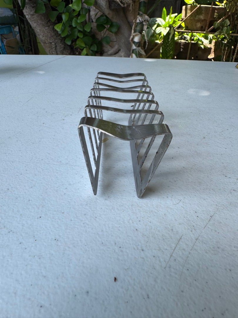 One piece toast rack (Category: Other Kitchenware & Tableware) located in Davao. Submitted by parteawares2 (Listing ID 1383001905, Image 3). Description: One piece stainless steel toast rack made in Japan .