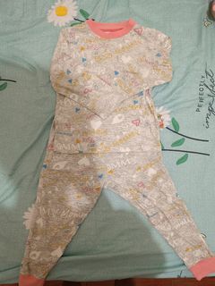 (Kategori: ) berada di . Dikirim oleh prelovedby_ze (ID iklan 1382930964, Gambar 1). Deskripsi: .