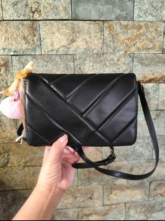 (Kategori: ) berada di . Dikirim oleh pinkeumun (ID iklan 1383006691, Gambar 1). Deskripsi: .