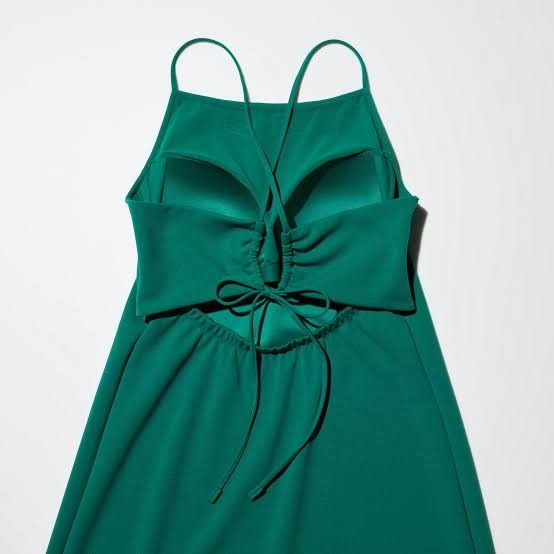 ORIGINAL UNIQLO DRESS (Category: Dresses) located in Mandaluyong City. Submitted by _monamourph (Listing ID 1383007251, Image 3). Description: Neverworn. SRP was 1 ,990. Super nice and padded nadin! :) No to lowballers pls. Great deal already hehe.