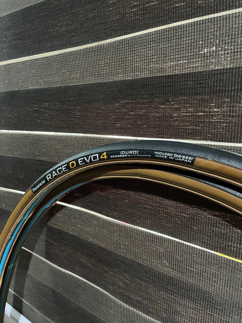 Panaracer Race Evo 4 (Category: Bicycles) located in Marikina City. Submitted by mykonos944 (Listing ID 1382933190, Image 1). Description: Size 700c x 28c Thread life: 95% Anti-puncture Folding tire Inclusion: 1 pair of TPU interior tube Never been flat, less than 400km use only. Php 1,800 (nego for sure buyer) RFS: Change to Pirelli Zero 30c Shipping at buyer’s expense..