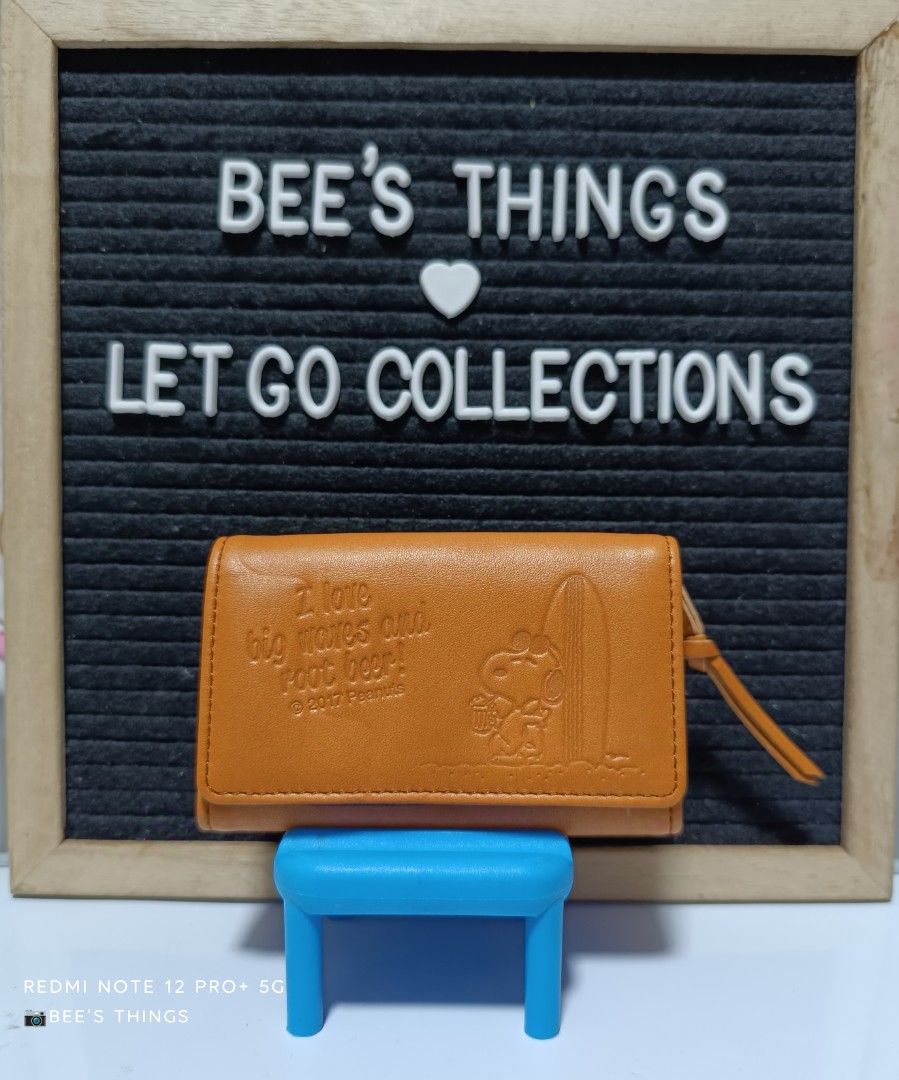 Peanuts Snoopy California Dream Leather Key Case (Category: Wallets & Card holders) located in Quezon City. Submitted by bee_sthings (Listing ID 1382879989, Image 1). Description: Brand new no original packaging no visible flaws as-is, wysiwyg manage your expectations please refrain from purchasing if you are sensitive to details gcash payment + SF via JNT.